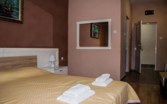 Hotel Noy