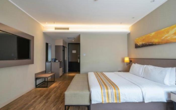 Home Inn Plus Shenyang Sanhao Street Shengjing Hospital
