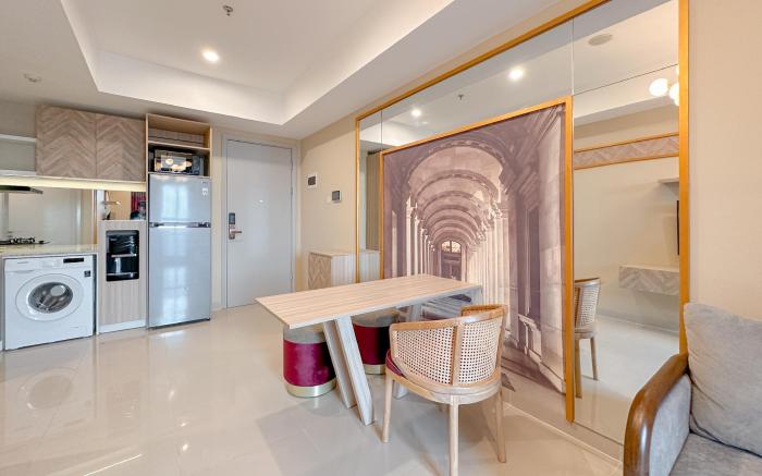 Contemporary 2BR Grand Sungkono Lagoon By Travelio