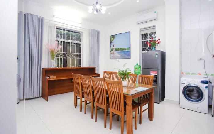 Kevin Villa -100m from Danang beach, swimming pool