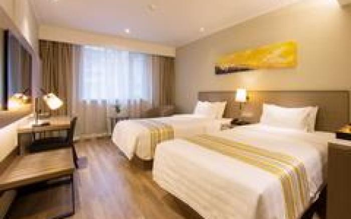 Home Inn Plus Wuhan Hanzheng Street