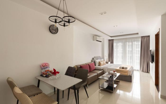 Sky Center Apartments near TSN Airport
