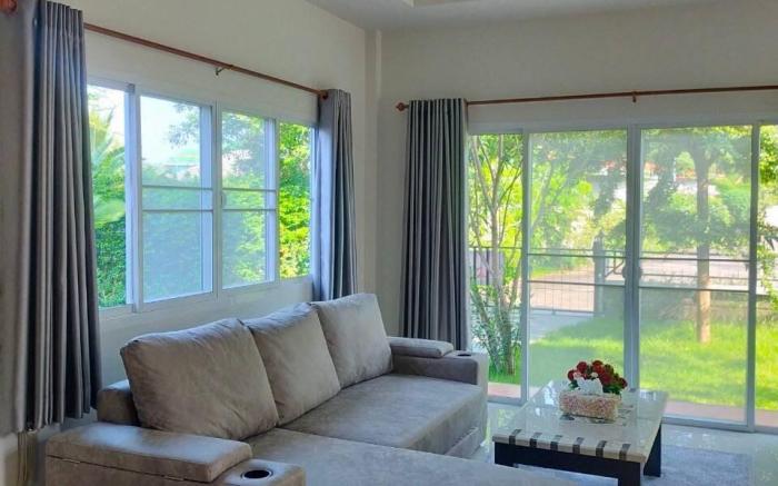 Serene Stay | Mountain View