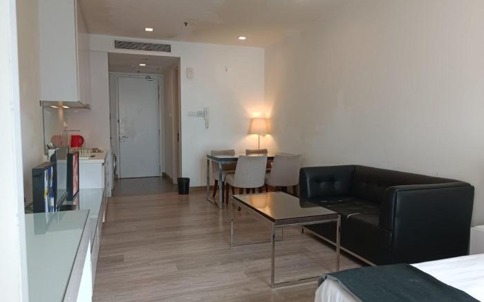 203A Bukit Bintang Studio | Infinity Pool