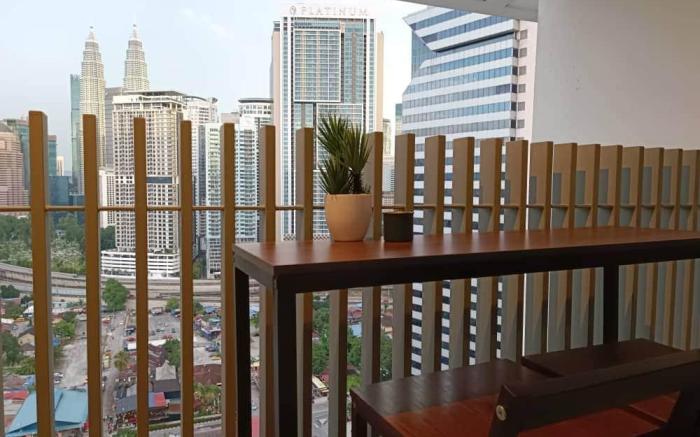 14B The Infinitum | KLCC Infinity Pool
