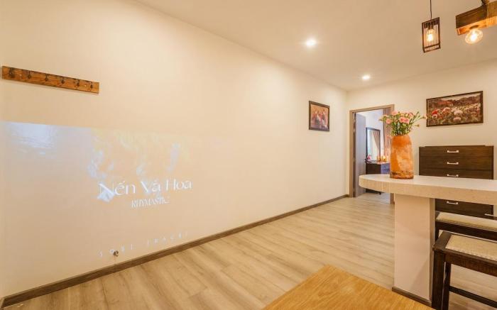 House 1BR near Notre-Dame Cathedral,Zoo,TurtleLake