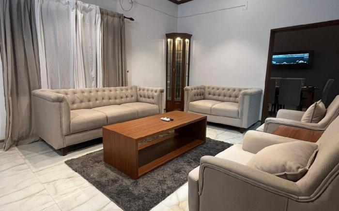 Sanctuary by Snooze Living AC 5BHK Villa Vazhakala