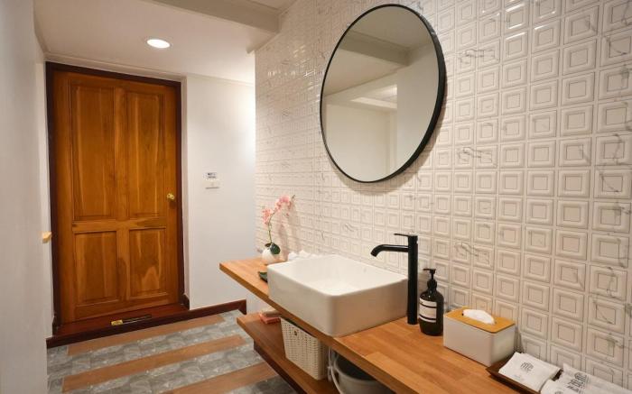 2BR/1BA Home In Yaowarat 5 Min MRT Nivas Wanit ECO