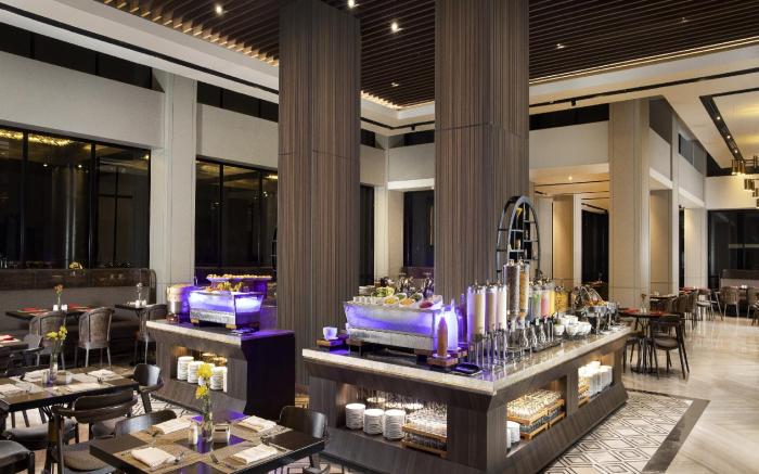 Hotel Santika Premiere Padang