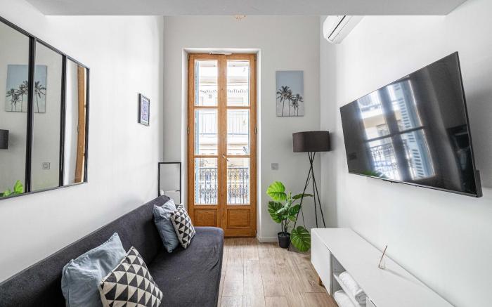 Bright duplex with a mezzanine - Cannes Center