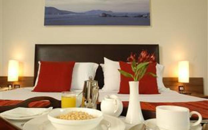 Manor West Hotel & Leisure Club