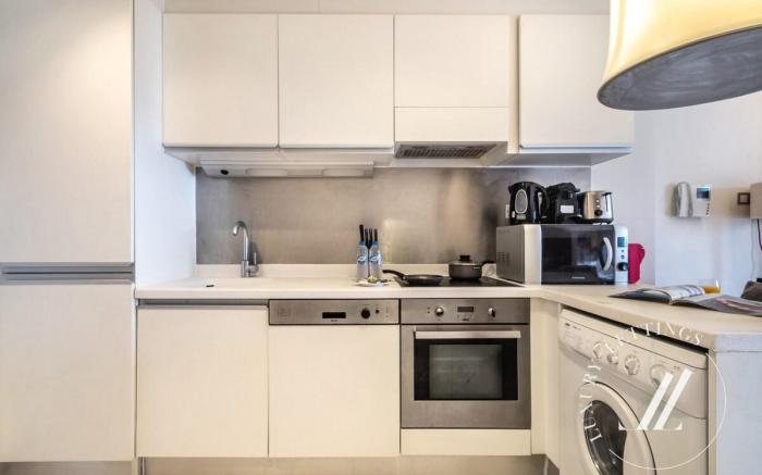 Luxurious Studio Flat with Burj Khalifa Views