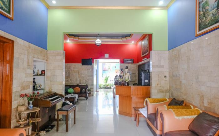 OYO 778 Guest House Amalia Malang
