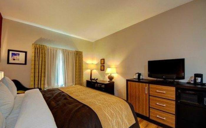 Comfort Inn & Suites Tulsa I-44 West - Rt 66