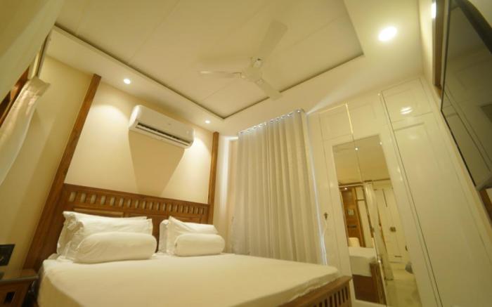 Myst luxury stays