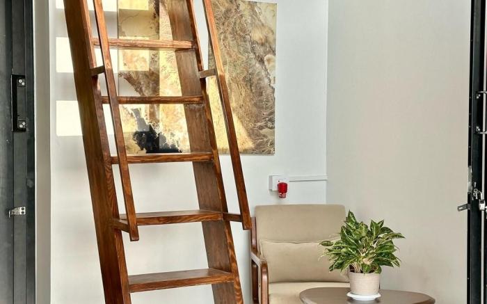 Lakefront Loft with Private Pool by Tranquil Stays