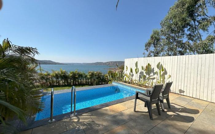 Caasa Tranquilla The Lakefront Loft 2 Private Pool