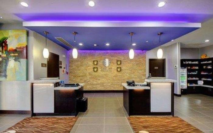 Comfort Inn & Suites Tulsa I-44 West - Rt 66