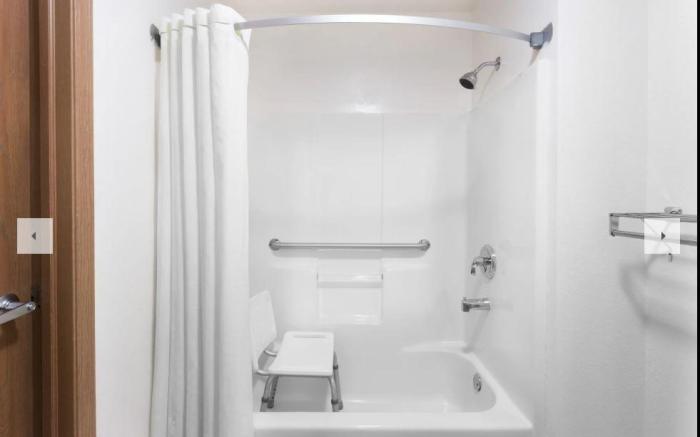 Super 8 by Wyndham Yorkville