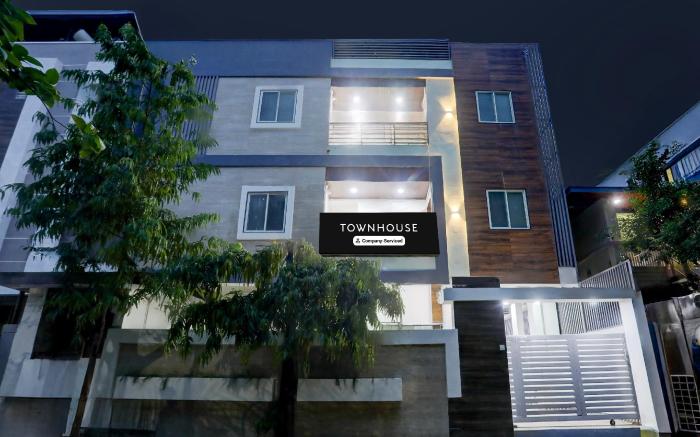 Townhouse DAVV University Indore Formerly Indrapuri