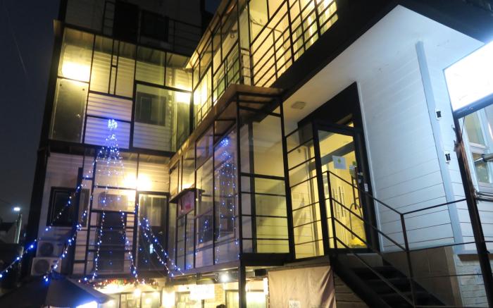 Inno Hostel and Pub Lounge Hongdae