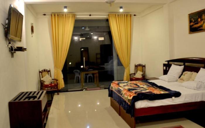 Mangroven River View Hotel