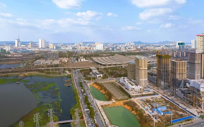 Country lnn & Suites by Radisson Wuhan High-Speed Rail Station