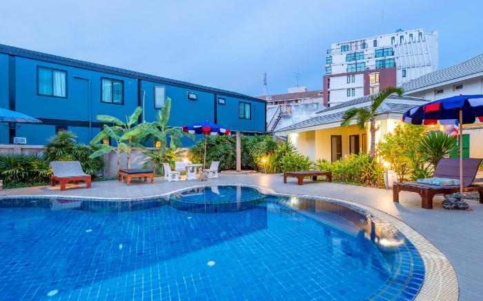 Walking Street Tycoon Hotel