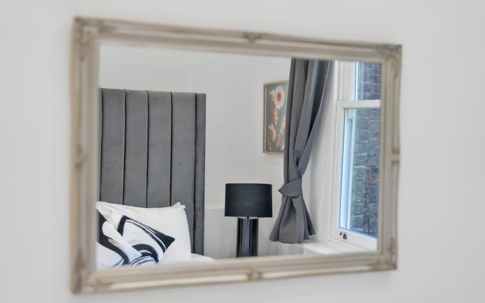 Contemporary 1B apartment - Paddington St