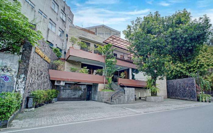 Collection O near MRT Cipete Raya formerly Terogon