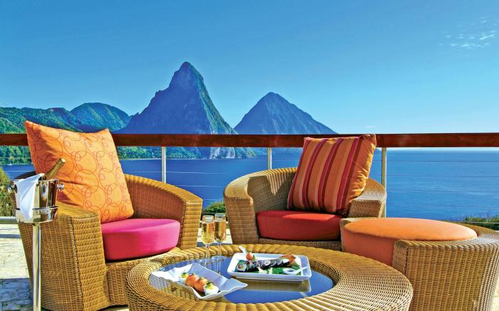JADE MOUNTAIN RESORT