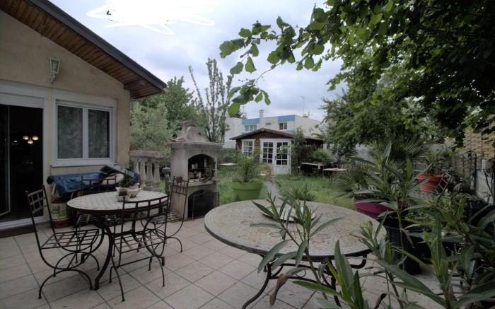Cozy Sapphire Room | Air conditioning Wifi Garden