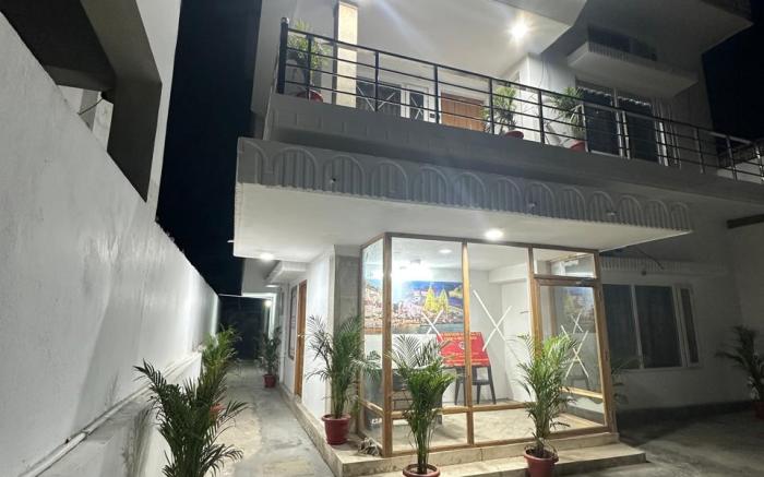 Geetatri Luxury Homestay