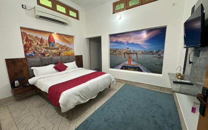 Geetatri Luxury Homestay