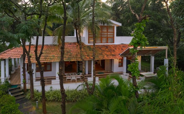 Pride Rock | Mountain view Jacuzzi Villa BLR