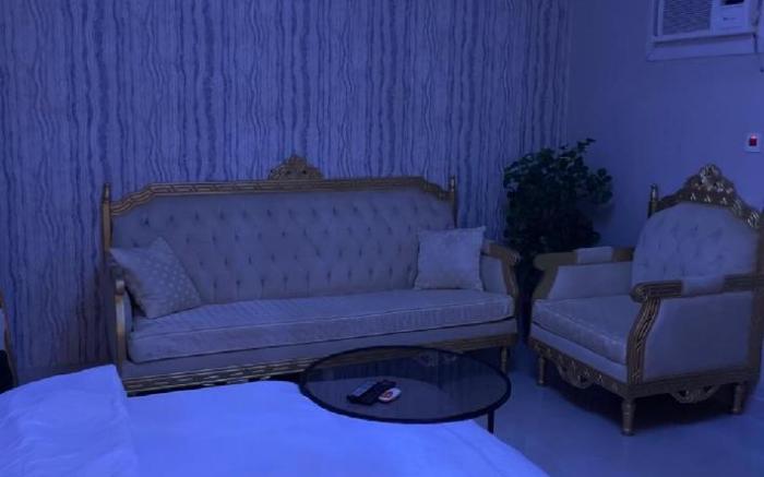 Beautiful, 2 Bedroom Quiet Apartment and Bathroom