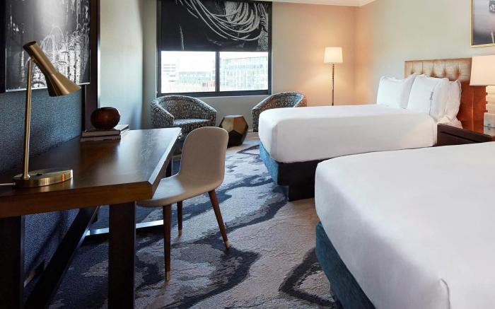 Highland Dallas Curio Collection By Hilton
