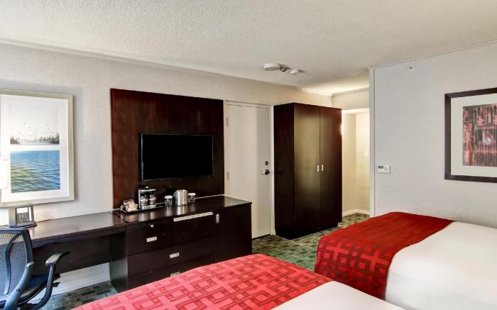 DoubleTree by Hilton Toronto Downtown