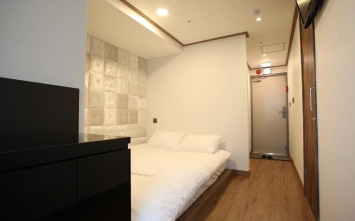 Myeongdong Mom House