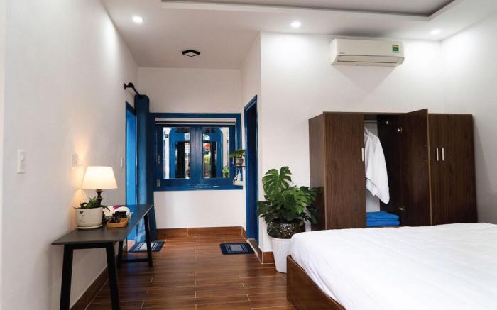 Beach Room with Garden View
 01
