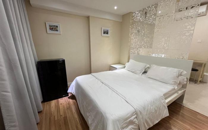 Landmark Residence (1 Bedroom)