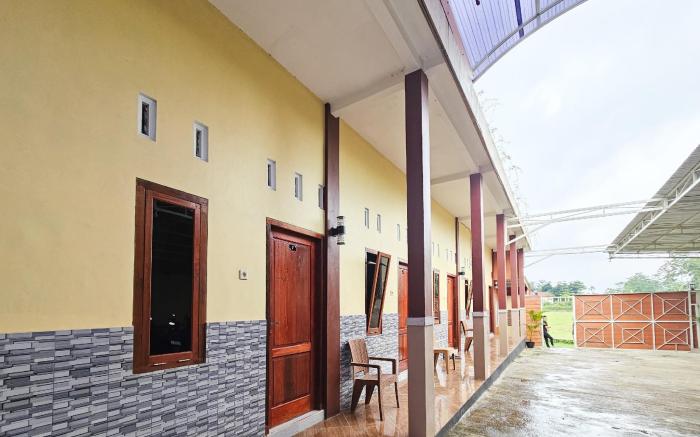 RedDoorz near Wisata Kalianget Wonosobo