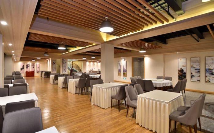 Vienna Classic Hotel Kunming Linhu Wetland