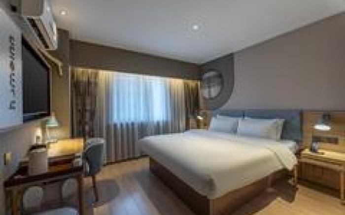 Home Inn Neo Nanchang Bayi Square First Affiliated Hospital
