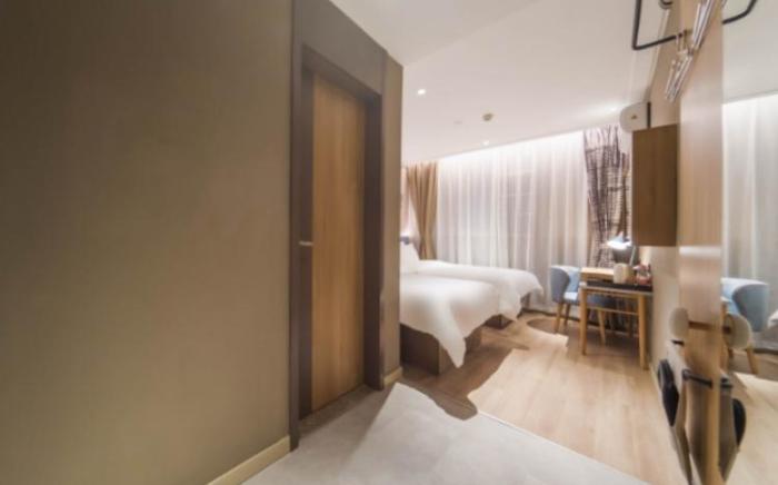 Home Inn Neo Haikou Qilou Old Street People's Park Donghu Road