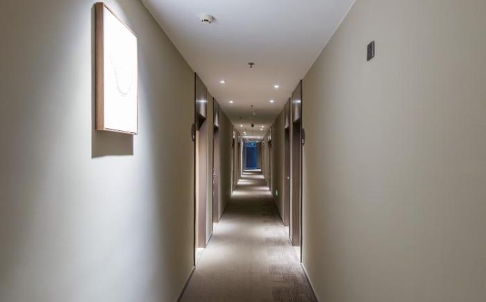 Home Inn Neo Weihai High-speed Railway Bus Terminal