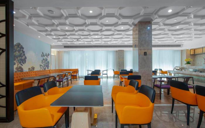 Vienna International Hotel Guangdong Zhaoqing Jinli New Era Plaza