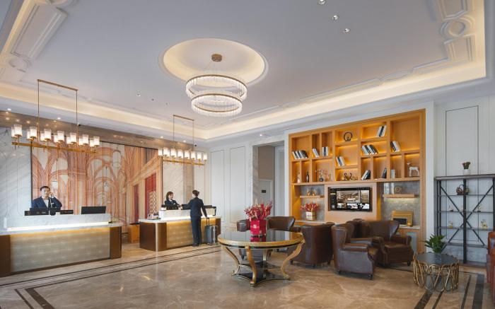 Vienna International Hotel Shanxian Huxi Park