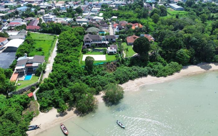 Phu-Pha Thara Villa Phuket