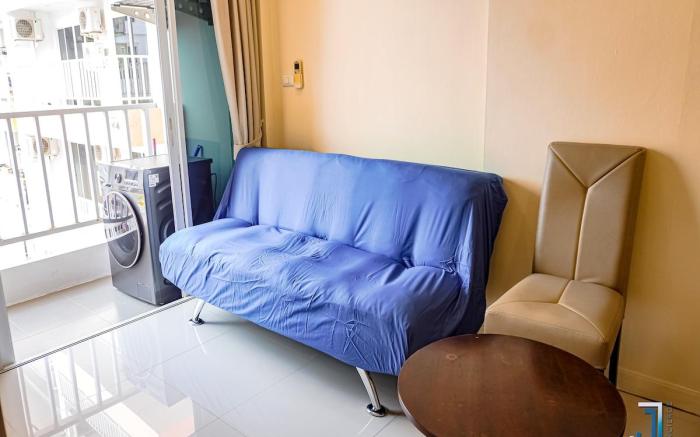 Cozy apartment with pool view in Phra Tamnak